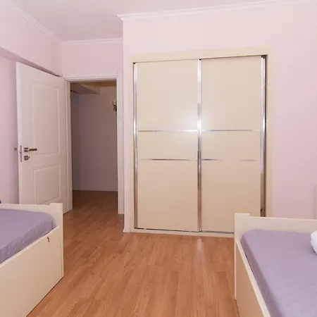 Apartment Exclusive