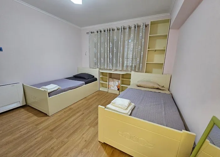 Exclusive * Τίρανα